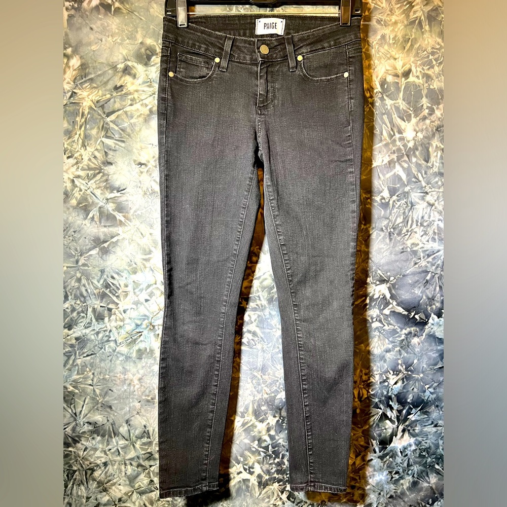 PAIGE VERDUGO ANKLE sleek vintage look black Midrise Denim jagging stretch Jeans
